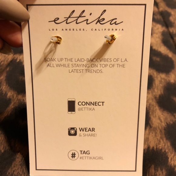 Daydreamer Tassel Earrings - Picture 4 of 4